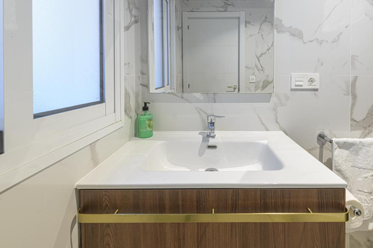 Wintowinrentals Malaga Center, Comfortable And Renovated Zewnętrze zdjęcie